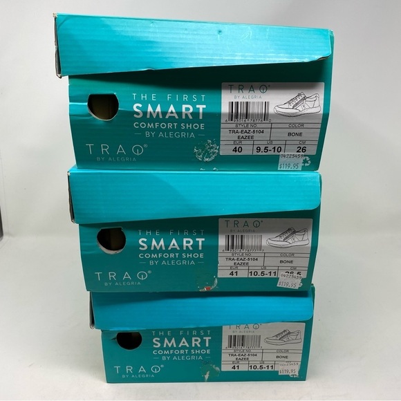 Traq Eazee Sneakers in Bone - Picture 9 of 9